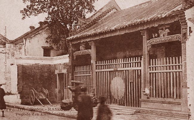 Ảnh lịch sử về phố Hàng Buồm ở Hà Nội một thế kỷ trước - Ảnh 3.