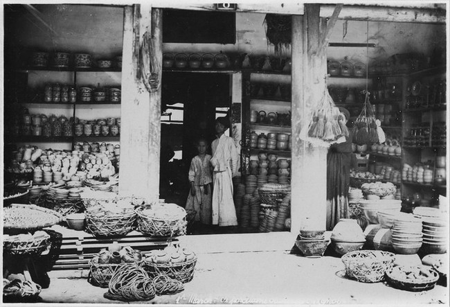 Ảnh lạ về các cửa hàng ở Hà Nội năm 1950 (kỳ 2) - Ảnh 4.
