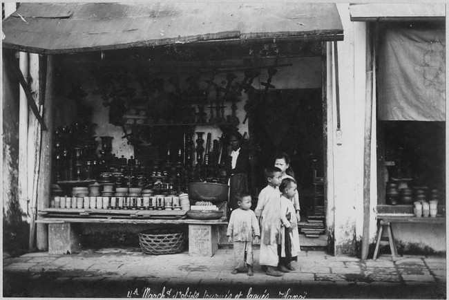 Ảnh lạ về các cửa hàng ở Hà Nội năm 1950 (kỳ 2) - Ảnh 6.