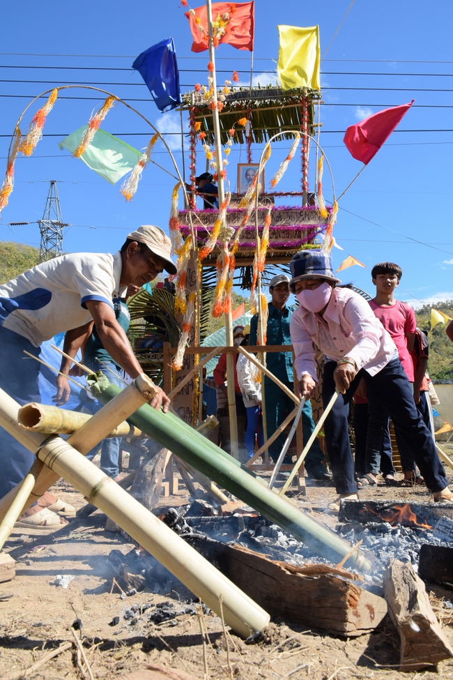 tat/ Chung vui với Tết đầu lúa của đồng bào Raglai và K’ho - Ảnh 3.