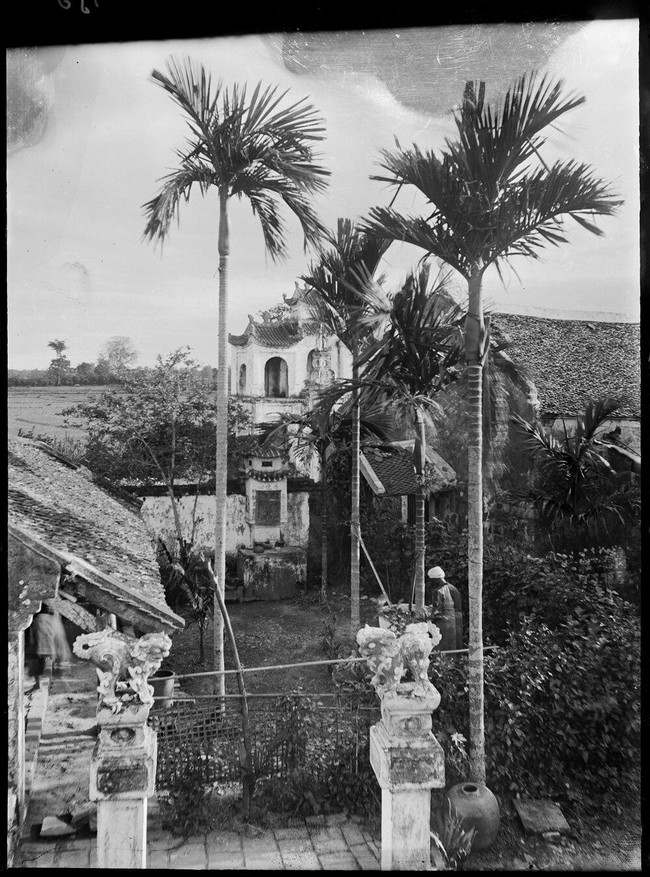 Loạt ảnh cực hiếm về chùa Một Cột thế kỷ 19 - Ảnh 3.