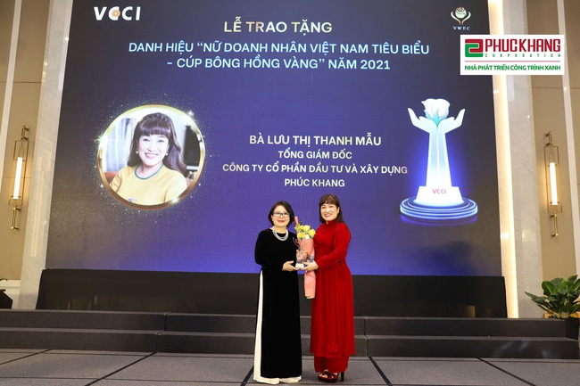 CEO Phuc Khang Corporation Lưu Thị Thanh Mẫu đạt danh hiệu “Nữ doanh nhân Việt Nam tiêu biểu - cúp Bông hồng vàng” năm 2021 - Ảnh 2.