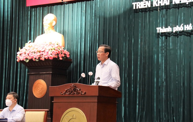 Chủ tịch TP.HCM Phan Văn Mãi: Phải nhìn thẳng nguyên nhân các chỉ tiêu kinh tế - xã hội đạt thấp - Ảnh 3.