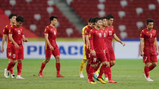 Truyền thông Trung Quốc, Thái Lan đồng loạt &quot;chơi xấu&quot; bóng đá Việt Nam - Ảnh 2.