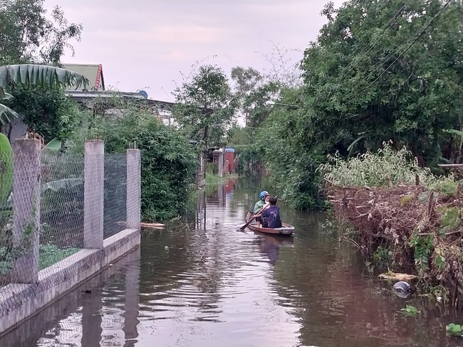 TT-Huế: Lũ trên các sông khả năng vượt báo động 3, khẩn trương sơ tán dân ở vùng nguy hiểm - Ảnh 2.