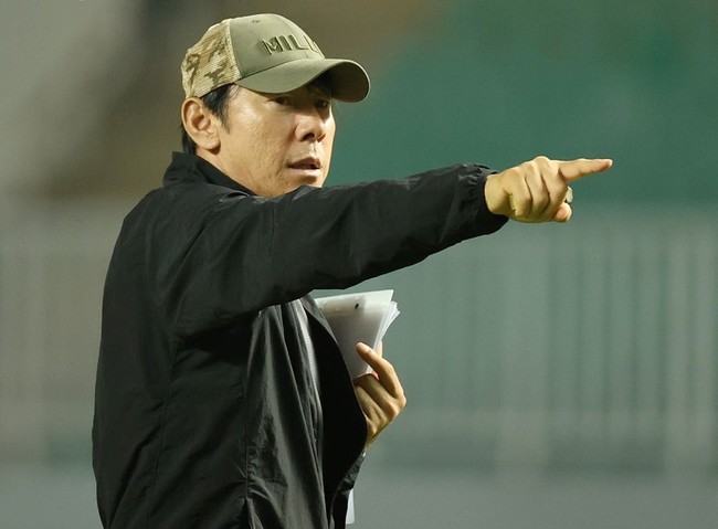HLV Shin Tae-yong tiết lộ bất ngờ về hợp đồng với LĐBĐ Indonesia - Ảnh 1.