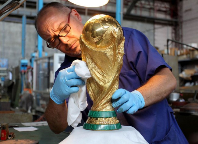 3 bí mật thú vị về chiếc cúp vàng World Cup 2022 - Ảnh 3.