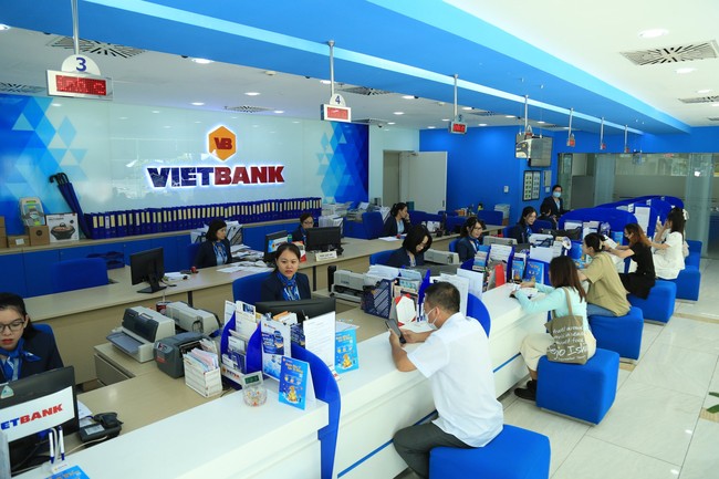 Quyền Tổng giám đốc Vietbank Nguyễn Hữu Trung: Chúng tôi đang tích cực triển khai hỗ trợ lãi suất cho doanh nghiệp, người dân - Ảnh 2.