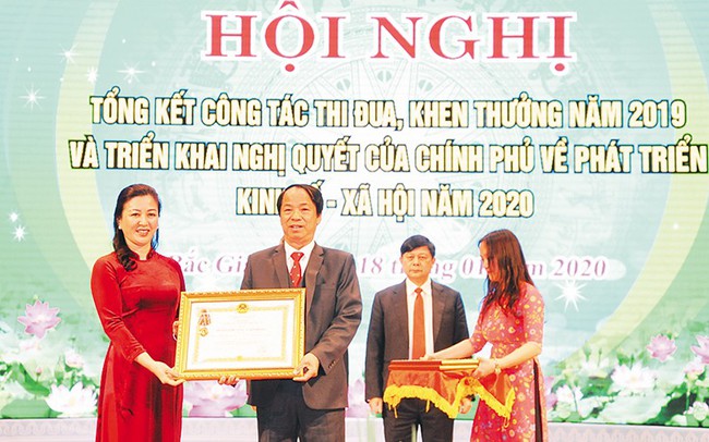 Công ty TNHH Xây dựng và Thương mại Lam Sơn:  Thương hiệu Anh hùng Lao động thời kỳ đổi mới - Ảnh 3.