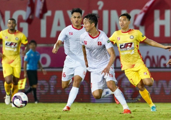 Số phận 4 cầu thủ HAGL nhận HCB tại V.League 2022 ra sao? - Ảnh 2.