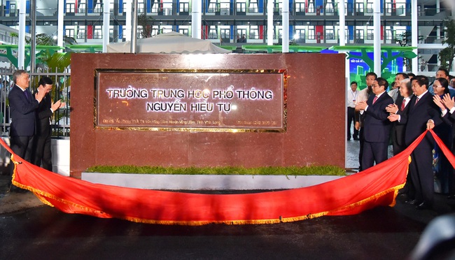 Tổ chức trọng thể lễ dâng hương cố Thủ tướng Võ Văn Kiệt tại Vĩnh Long - Ảnh 5.