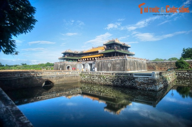 Khám phá mọi ngóc ngách của tòa thành cổ đẹp nhất Việt Nam - Ảnh 1.