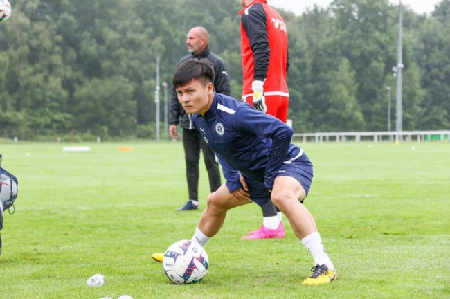 Quang Hải ghi điểm trước trận derby của Pau FC - Ảnh 2.