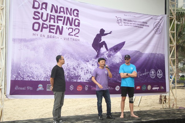Lần đầu tiên tổ chức thi lướt sóng trên biển Đà Nẵng - Ảnh 1.