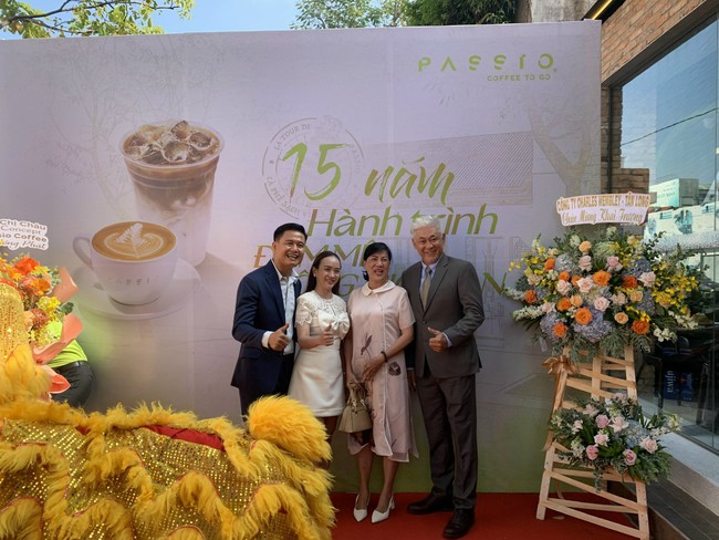 Từ quán cà phê mang đi 15m2 đầu tiên, Passio nay ‘chơi lớn’ mở cửa hàng 350m2 giữa trung tâm Sài Gòn - Ảnh 1.