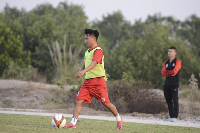 CLB Hải Phòng ký hợp đồng với &quot;Quang Hải 2.0 của bóng đá Việt Nam&quot;  - Ảnh 2.