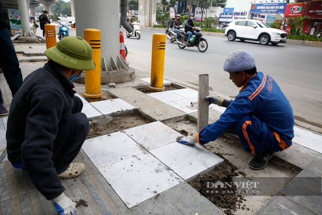 Sở Xây dựng Hà Nội yêu cầu kiểm soát chặt đá lát vỉa hè - Ảnh 1.