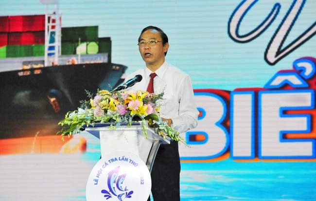 Ông Phùng Đức Tiến, Thứ trưởng Bộ Nông nghiệp và Phát triển nông thôn phát biểu tại Hội nghị “Tổng kết ngành hàng cá tra năm 2022 và nhiệm vụ giải pháp năm 2023”,