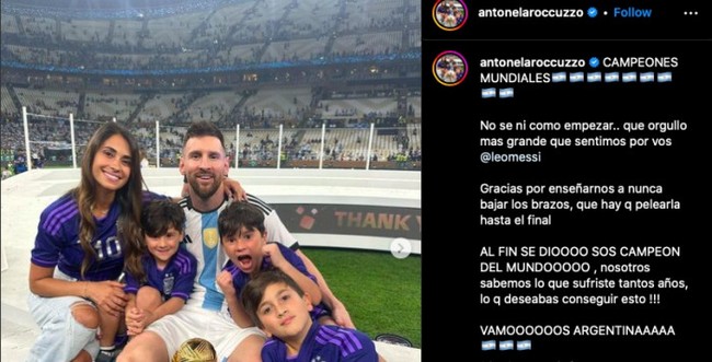 Xúc động hình ảnh Messi cùng vợ và 3 con nâng cúp vàng World Cup 2022 - Ảnh 1.