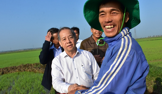 TT-Huế: Nông dân tự nguyện hiến hơn 840.000 m2 đất xây dựng nông thôn mới  - Ảnh 1.