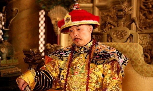 Người duy nhất dám mặc long bào của vua Càn Long trong Tử cấm thành - Ảnh 2.