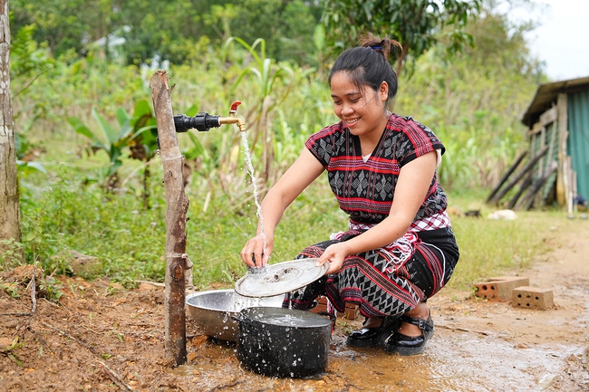 25.000 người dân hưởng lợi từ chương trình “Khơi nguồn nước sạch vì miền Trung yêu thương”  - Ảnh 1.