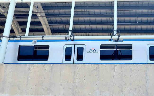 TP.HCM chính thức chạy thử nghiệm đoàn tàu metro số 1 - Ảnh 4.