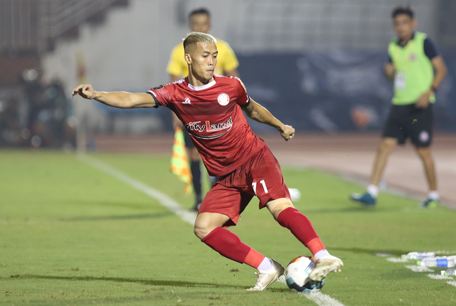 Topenland Bình Định: Chia tay 9 cầu thủ, chiêu mộ ngôi sao hay nhất Sài Gòn FC - Ảnh 1.
