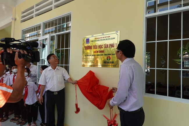 Phân bón Cà Mau khánh thành thêm 6 phòng học mới tại Đồng Tháp - Ảnh 4.