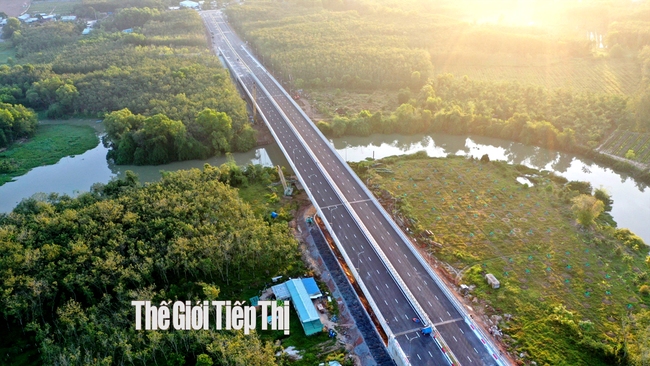 Trong tương lai, Tây Ninh và Bình Dương sẽ có 6 cây cây cầu kết nối đôi bờ sông Sài Gòn. Ảnh: Trần Khánh