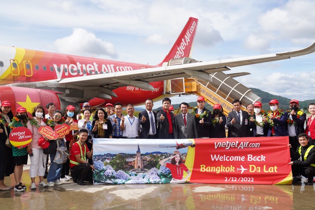 Vietjet khôi phục đường bay thẳng duy nhất giữa Đà Lạt và Băng Cốc với giá chỉ từ 360.000đ - Ảnh 1.