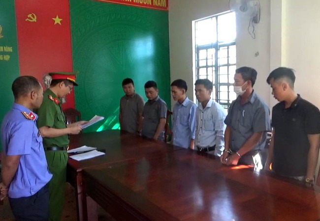 Lâm Đồng: Cảnh cáo Phó Chủ tịch huyện Đam Rông vì để phá rừng gây hậu quả nghiêm trọng  - Ảnh 1.
