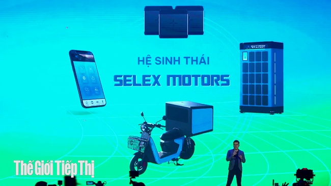 CEO Nguyễn Hữu Phước Nguyên kể lại hành trình khởi nghiệp của của Selex Motors tại Techfest Việt Nam 2022 tổ chức ở Bình Dương. Ảnh: Trần Khánh