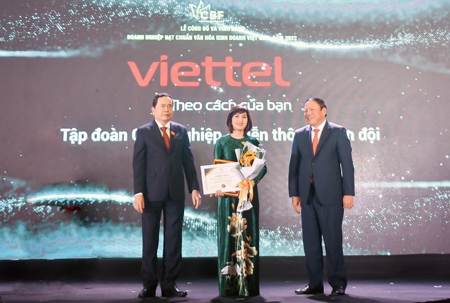 Viettel đạt chuẩn văn hóa kinh doanh Việt Nam 2022 - Ảnh 1.