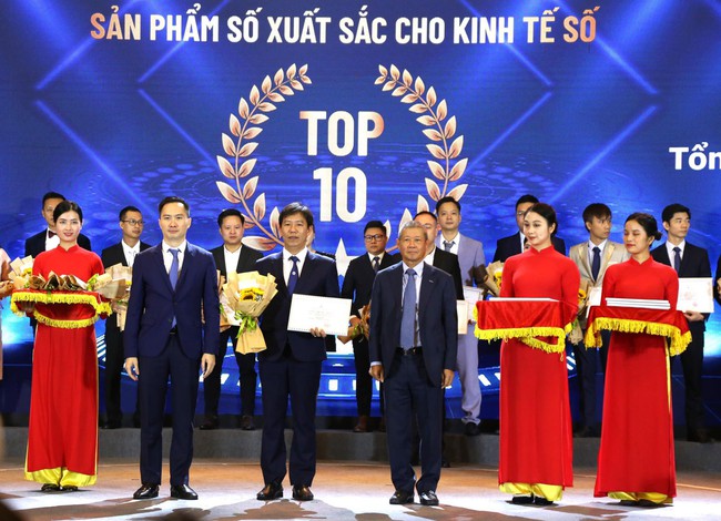 EVNCPC có 2 sản phẩm được trao giải thưởng công nghệ số Make in Việt Nam 2022 - Ảnh 2.