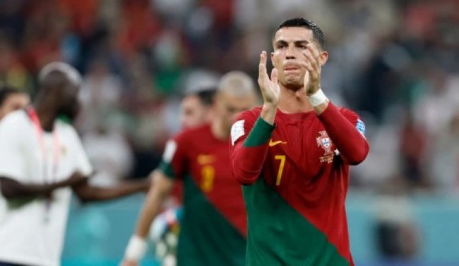HLV Bồ Đào Nha làm rõ lùm xùm với Ronaldo, báo tin buồn về 2 trụ cột - Ảnh 2.