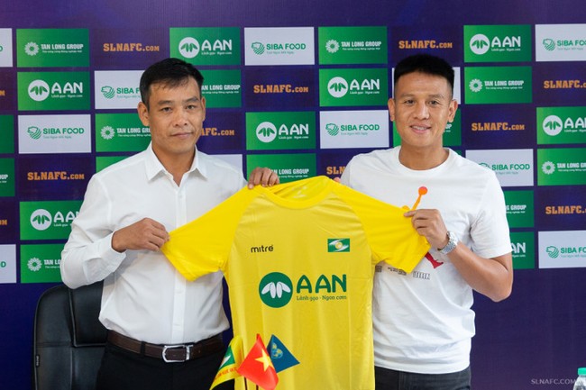 5 sự trở về của cầu thủ xứ Nghệ tại V.League 2022: Ai được kỳ vọng nhất? - Ảnh 3.