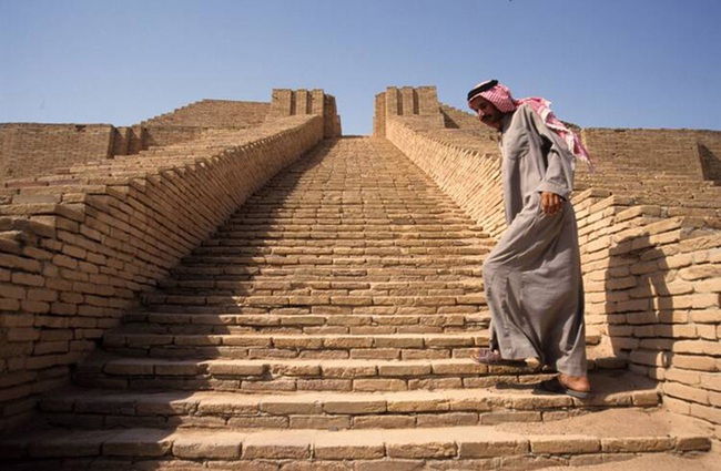 Phát hiện mới thú vị “bên lề” kho báu mộ cổ trên sa mạc Iraq - Ảnh 2.
