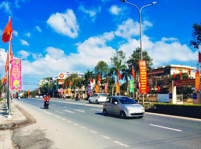 TT-Huế: Xây dựng huyện Phong Điền trở thành thị xã, phát triển mạnh các ngành dịch vụ - Ảnh 1.