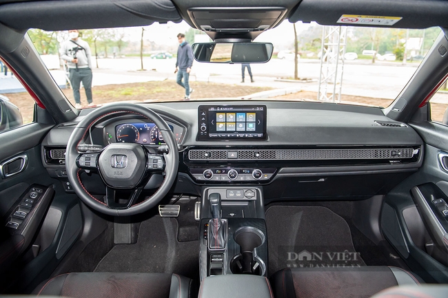 Trải nghiệm Honda Civic 2022: Giá rẻ, nhiều tiện nghi, lái đỉnh nhất phân khúc - Ảnh 5.
