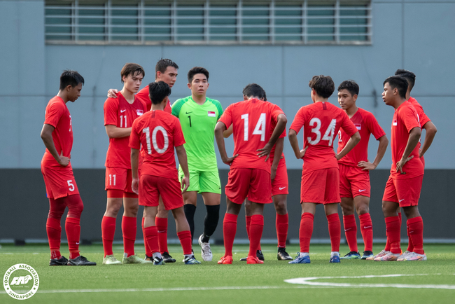 U23 Singapore chỉ còn 14 cầu thủ đấu U23 Việt Nam - Ảnh 1.