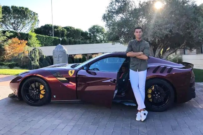 Khám phá bộ sưu tập xe hơi trị giá hơn 522 tỷ đồng của Cristiano Ronaldo - Ảnh 7.