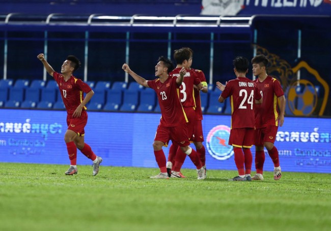 U23 Việt Nam bị phạt nặng vì… ăn mừng bàn thắng? - Ảnh 1.