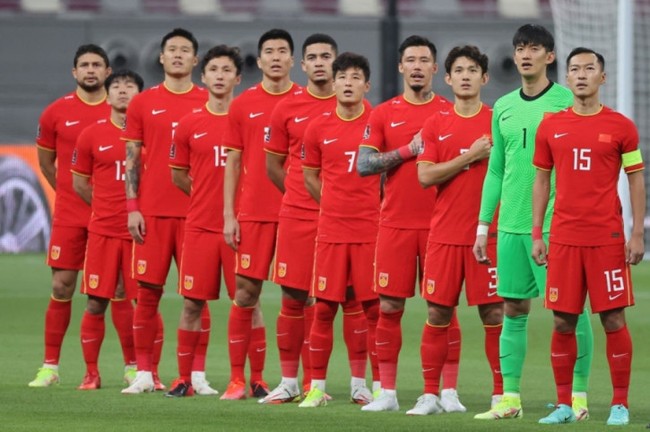 Để hồi sinh, bóng đá Trung Quốc nhập tịch... cầu thủ Việt Nam? - Ảnh 2.
