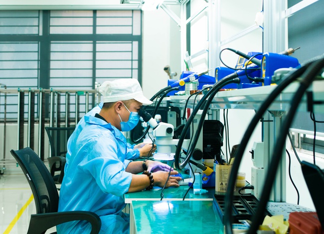 Đà Nẵng xuất xưởng lô máy tính bảng được sản xuất tại &quot;thung lũng Silicon&quot; Hòa Vang - Ảnh 4.