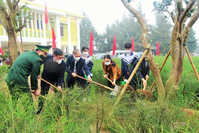 Ninh Bình: Phấn đấu trồng trên 5,5 triệu cây xanh và trên 200 ha rừng - Ảnh 1.