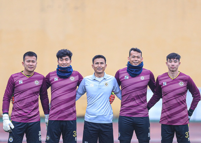 Hà Nội FC đón nhân tố chất lượng, nhận tin không vui về Quang Hải - Ảnh 1.