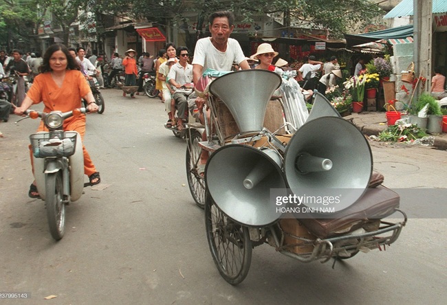 Ảnh “không đụng hàng” về Việt Nam năm 1997 - Ảnh 2.