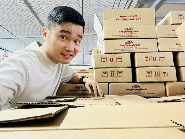 CEO “hot boy” Sông Hương Foods: “Ước mơ cà pháo sẽ xuất hiện ở mọi mâm cơm người Việt như kim chi ở Hàn Quốc” - Ảnh 2.