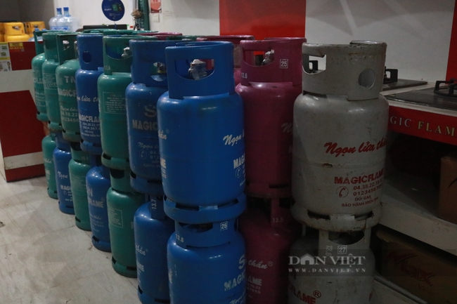 Hàng loạt hàng quán ở Hà Nội than trời vì giá gas tăng cao - Ảnh 2.